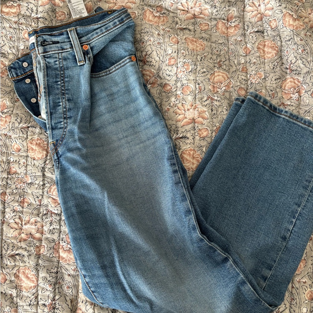 Levi Ribcage ankle straight